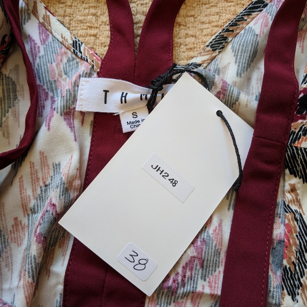 Diamond Patterned Tank - Picture 4 of 4